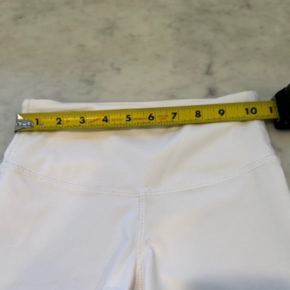 Tiger Friday White Shorts Size Child XL - Picture 4 of 6